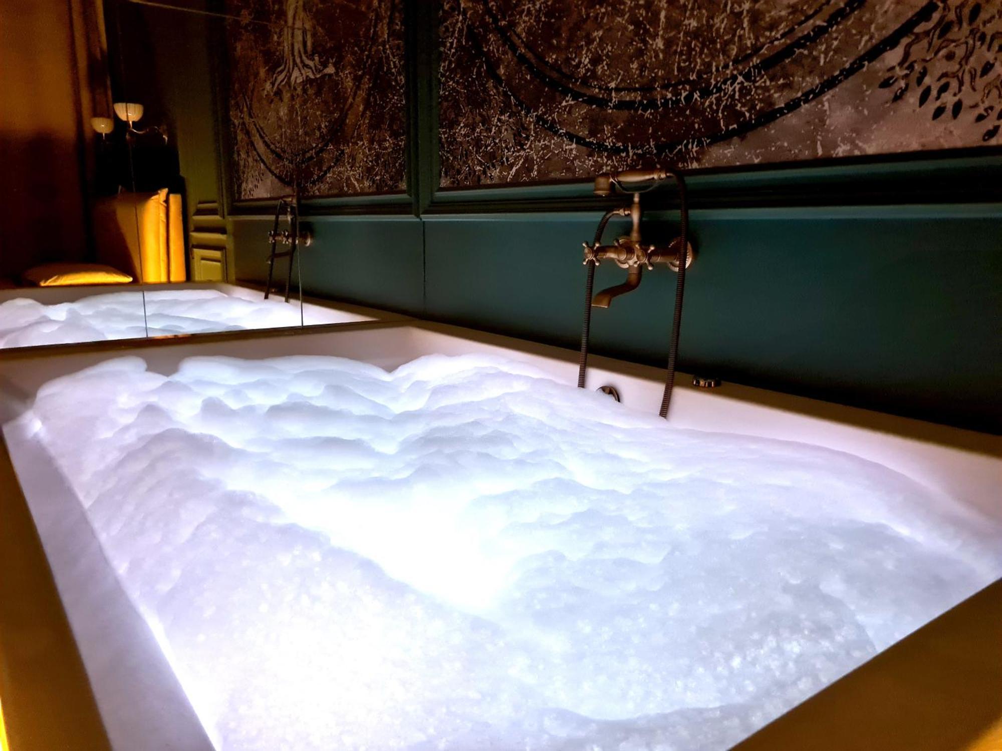 Art Jacuzzi Koletek Apartment Krasków Exterior foto